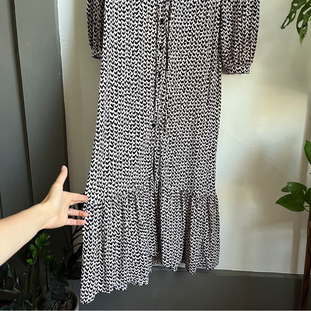 Whistles Abstract Heart Print Midi Dress - Picture 4 of 13